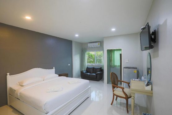 โรงแรม ภูเก็ต นอนนี้ต๊ะ บูทิค รีสอร์ท - Image 6
